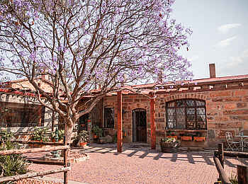 Voigtland Guesthouse: Blick auf den Zentralbereich