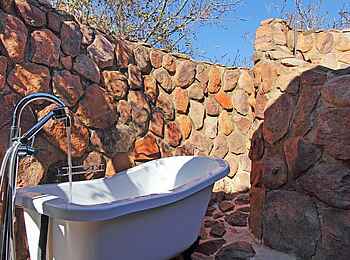 Camp Ndlovu: Außenbadewanne Camp Ndlovu: Außenbadewanne