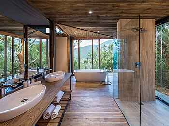 Kariega Settlers Drift Lodge: Modernes schönes Badezimmer