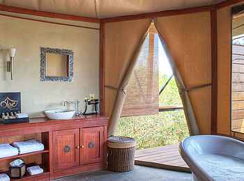 Olare Mara Kempinski: Bad mit Wanne