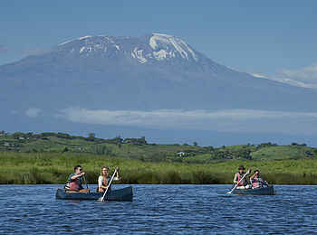 Arusha Serena Hotel: Kanu fahren auf dem See Arusha Serena Hotel: Kanu fahren auf dem See
