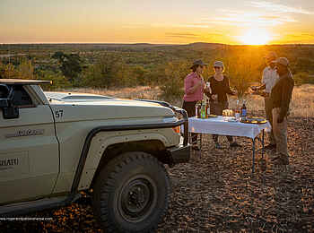 Mashatu Lodge: Sundowner Mashatu Lodge: Sundowner