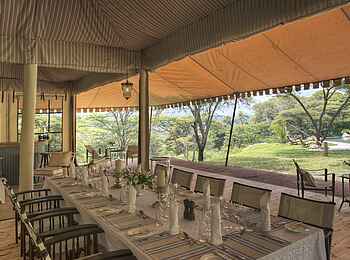 Cottar's 1920s Safari Camp: Pool Bar