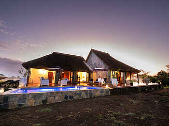 Ila Safari Lodge: Blick auf den Zentralbereich