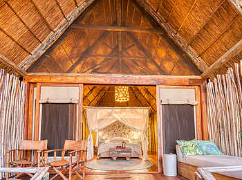 Mbali Mbali Mahale Lodge: Gästeveranda