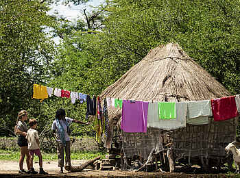 Toka Leya Camp: Besuch eines Dorfes Toka Leya Camp: Besuch eines Dorfes