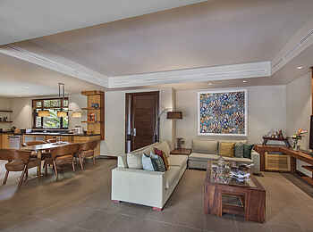Trou Aux Biches Beachcomber Golf Resort & Spa: Family Suite Lounge Trou Aux Biches Beachcomber Golf Resort & Spa: Family Suite Lounge