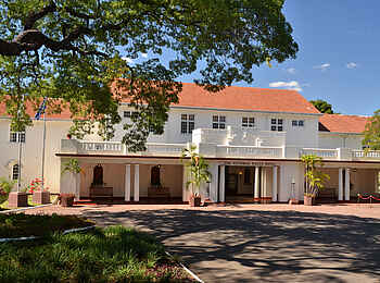 Victoria Falls Hotel: Haupteingang
