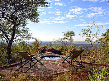 Waterberg Plateau Lodge: Private Veranda mit Tauchbecken Waterberg Plateau Lodge: Private Veranda mit Tauchbecken
