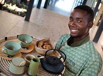 andBeyond Tengile River Lodge: Teeservice