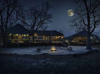 Elephant Pan Camp: Feuerstelle Elephant Pan Camp: Feuerstelle