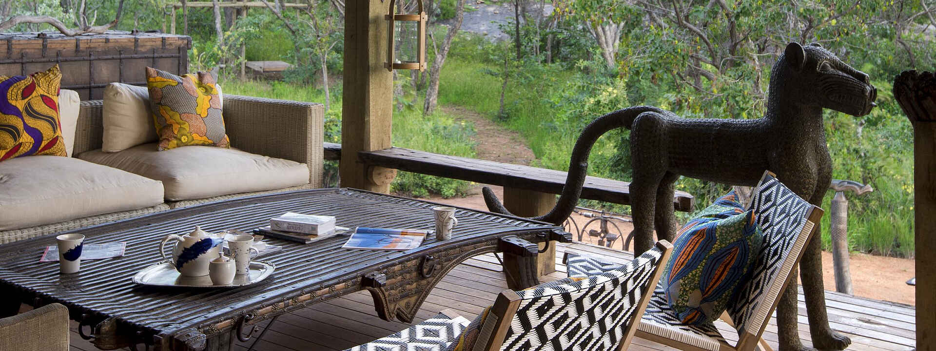 Khayelitshe House: Lounge-Sofas auf der Veranda