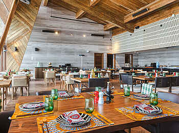 Ngorongoro Lodge Melia Collection: Das Crater Lounge Restaurant
