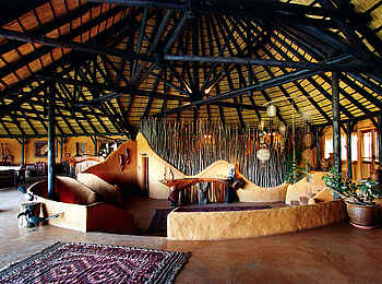 Okonjima Bush Camp: Blick auf die Rezeption im Hauptgebäude