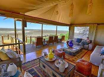 Rooiputs Lodge: Lounge