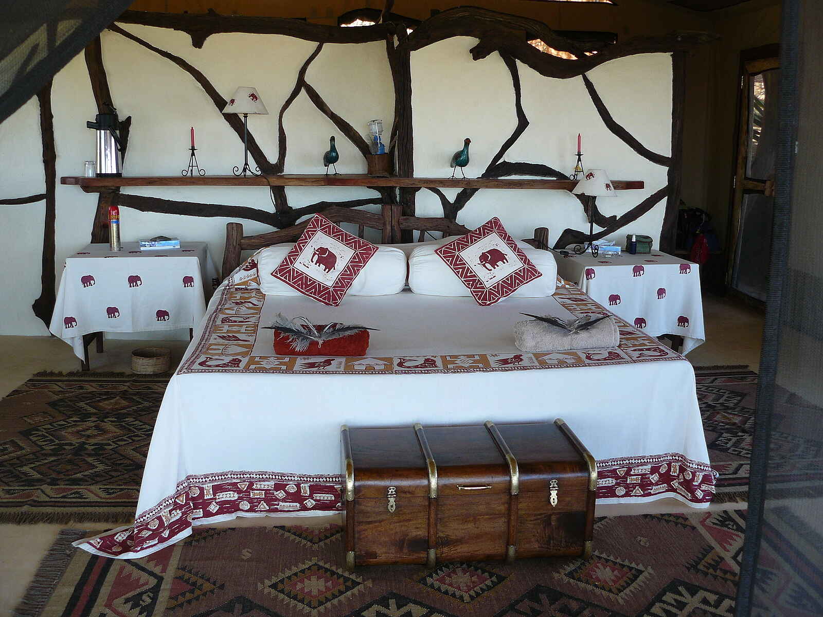 Sarara Camp: Doppelbett im Gästezelt Sarara Camp: Doppelbett im Gästezelt