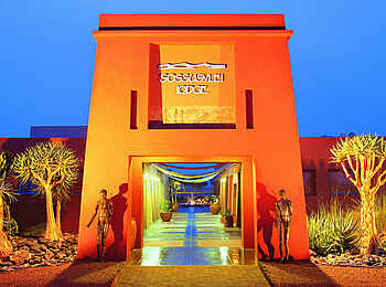 Sossusvlei Lodge: Eingang der Lodge