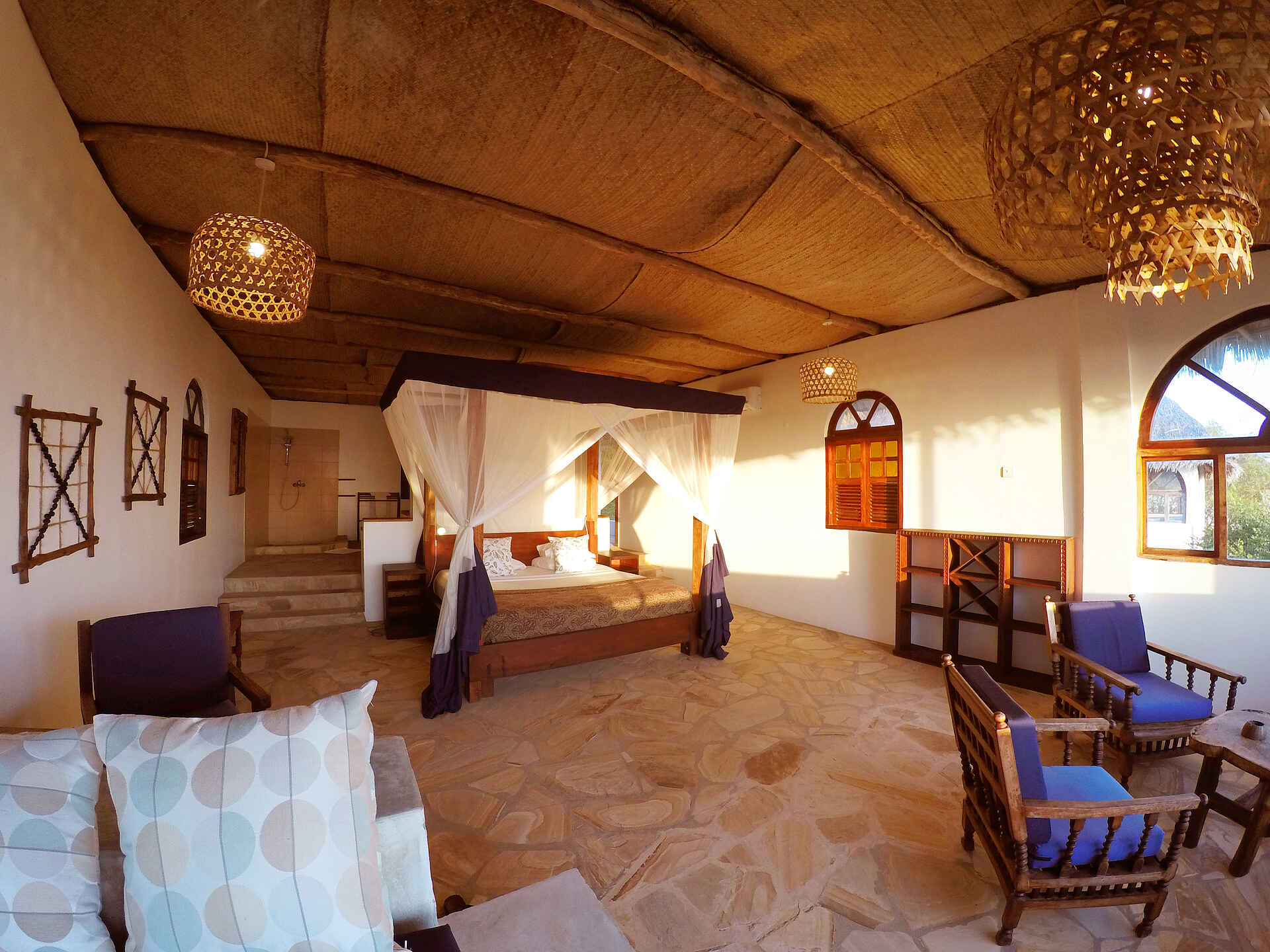 Ambient, Bett, Einrichtung, Kwanini, Pemba, Resort Investor AB, Tansania, The Manta Resort, Zimmer, Afrikarma, Afrikarma Safaris, Afrikarma Safaris - Wildnis. Hautnah., Afrikarma.de