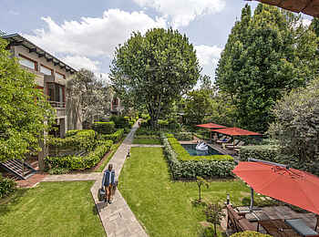 The Peech Boutique-Hotel: Die Gartenanlage