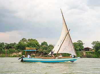 The River Station Lodge: Fahrt mit einem Dhow The River Station Lodge: Fahrt mit einem Dhow