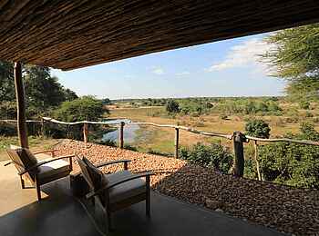 Kavinga Safari Camp: Untere Terrasse Kavinga Safari Camp: Untere Terrasse