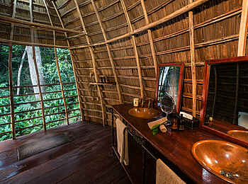 Ngaga Camp: Der Toilettenbereich in der Hütte