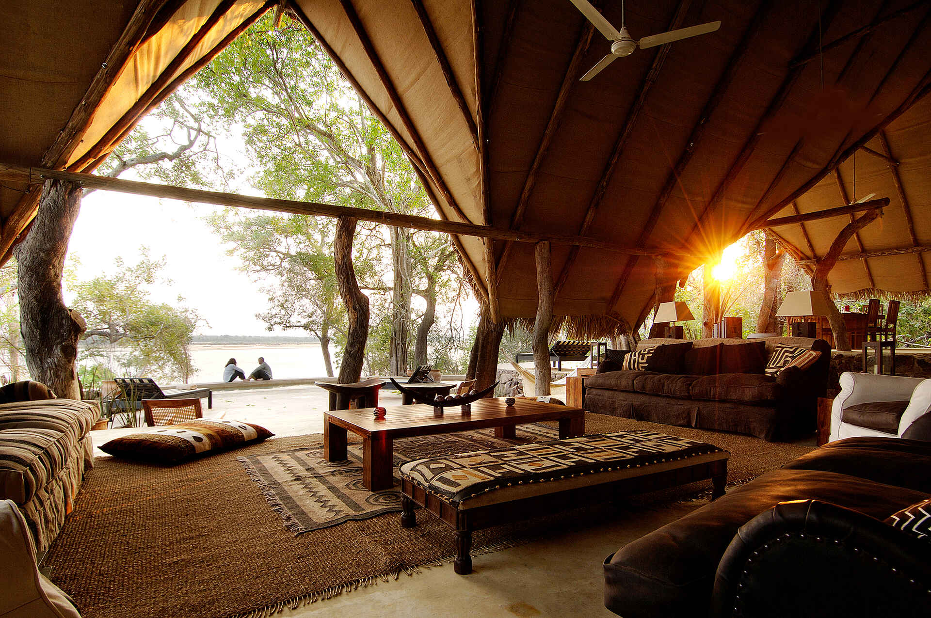 kiba point, kiba point camp, kiba point selous, lounge, main area