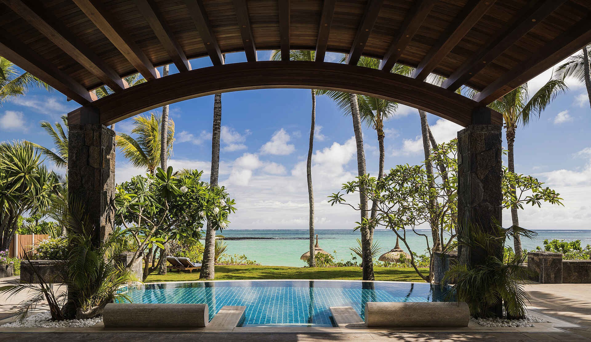 One and Only Le Saint Gerant: Pool der Villa One