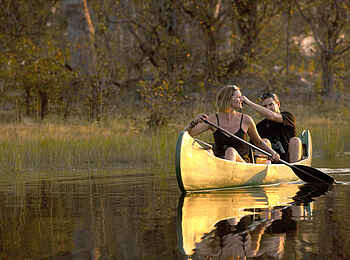 Selinda Explorers Camp: Im Kanu