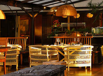 Shanti Maurice Resort & Spa: Elegantes Design im Stars Restaurant