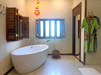 Anna of Zanzibar: Badewanne