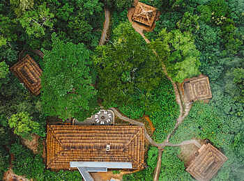 Gorilla Forest Lodge: Die Lodge aus der Vogelperspektive Gorilla Forest Lodge: Die Lodge aus der Vogelperspektive