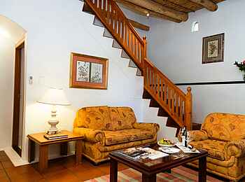 Grande Roche Hotel: Wohnzimmer einer Junior Duplex Suite