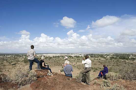 Kambi ya Tembo Camp: Ausblick über die Ebene Kambi ya Tembo Camp: Ausblick über die Ebene