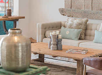 Latitude 15: Möbel aus lokaler Produktion Latitude 15: Möbel aus lokaler Produktion