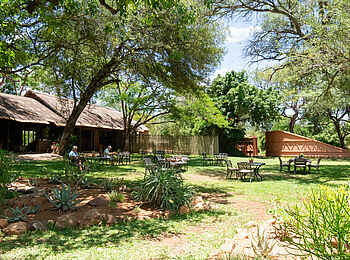 Mohlabetsi Safari Lodge: Der Garten Mohlabetsi Safari Lodge: Der Garten