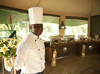 Mara Bush Camp: Der Chefkoch Mara Bush Camp: Der Chefkoch