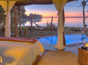 Time + Tide Chongwe Suites: Blick aus der Cassia Suite auf die Terrasse