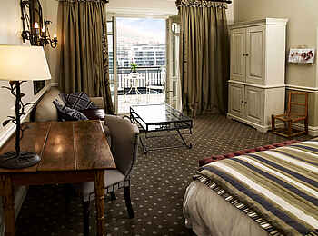 Cape Grace Hotel: Rooftop Terrace Cape Grace Hotel: Rooftop Terrace