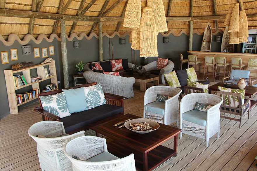 Chobe Bakwena Lodge: Main Lounge Chobe Bakwena Lodge: Main Lounge