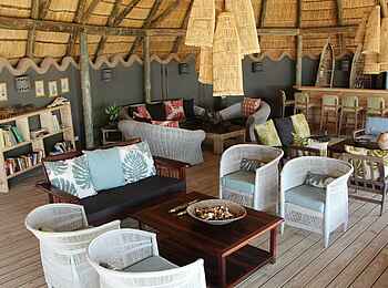 Chobe Bakwena Lodge: Main Lounge