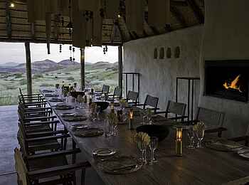 Damaraland Camp: Abendessen mit Blick