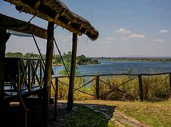 Kiambi Camp: Am Fluss Kiambi Camp: Am Fluss