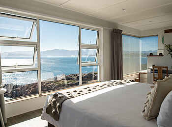 Whalesong Lodge: Honeymoon Suite Whalesong Lodge: Honeymoon Suite
