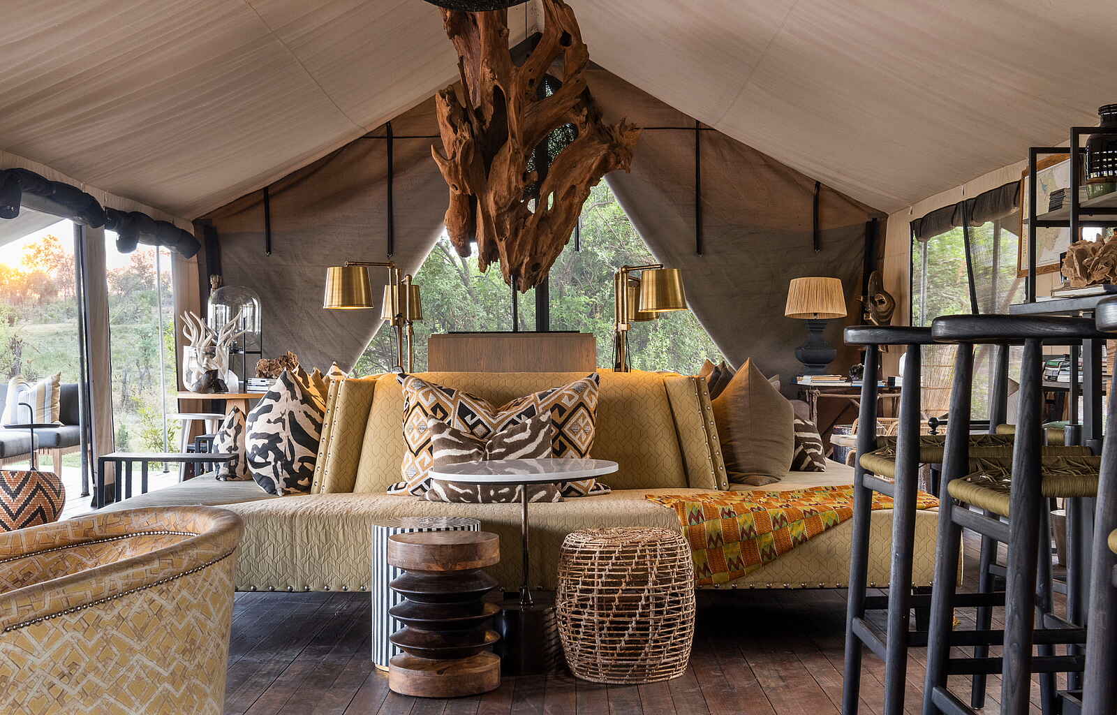 Gomoti Private Camp: Lounge Gomoti Private Camp: Lounge