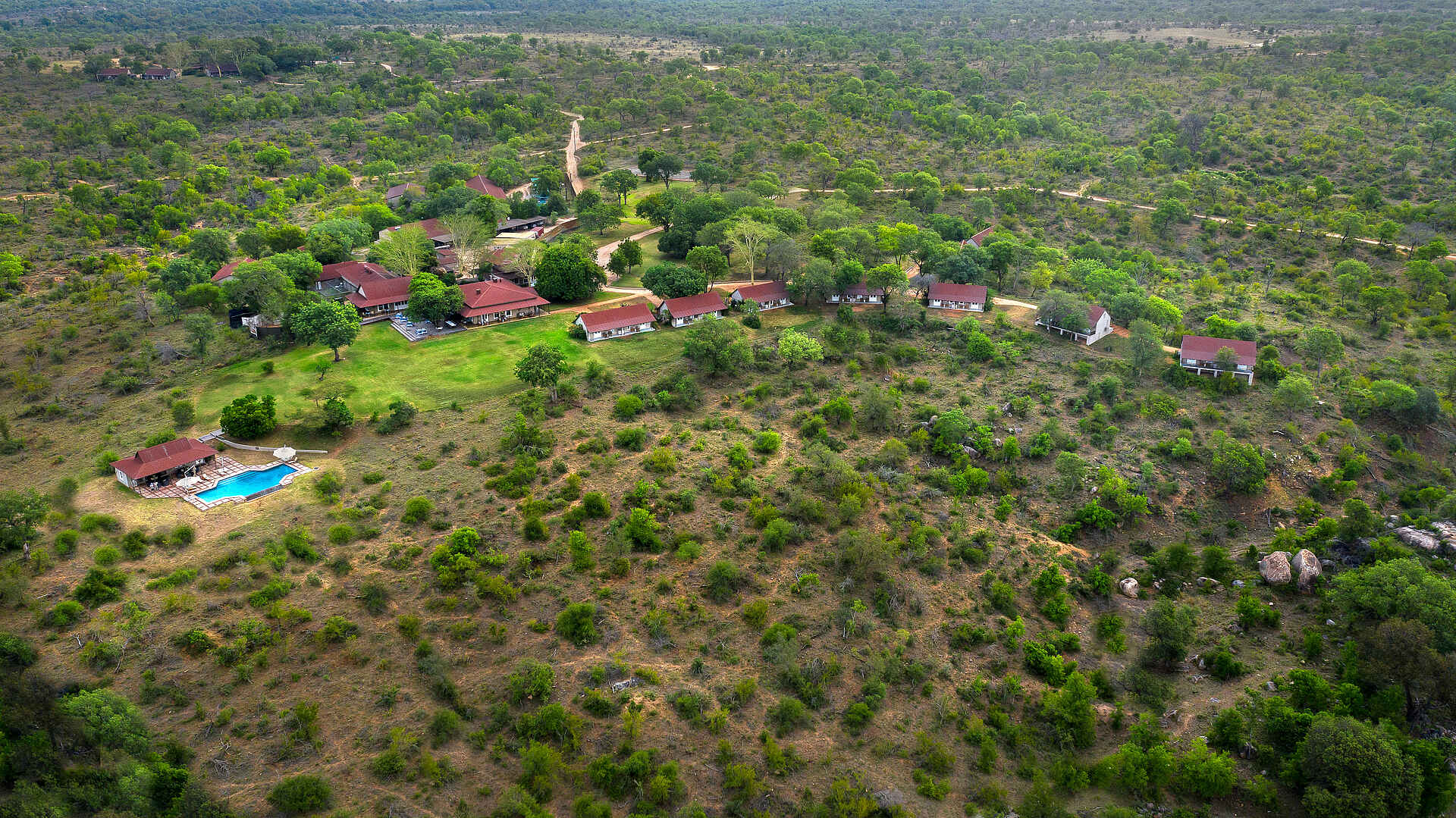 Kirkman's Kamp Lodge: Luftaufnahme Lodge