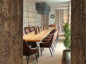 Latitude 0: The Huddle - Eingang Latitude 0: The Huddle - Eingang