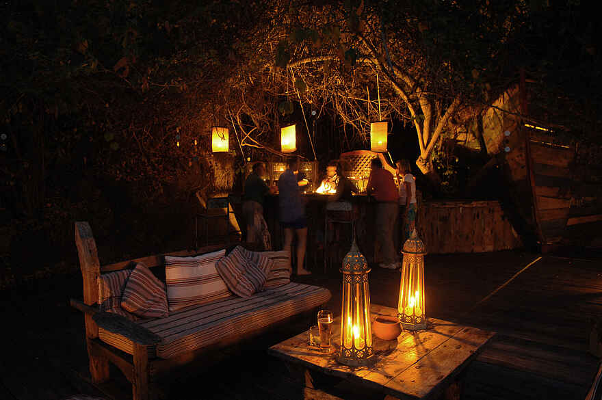 Greystoke Mahale Lodge: An der Bar Greystoke Mahale Lodge: An der Bar