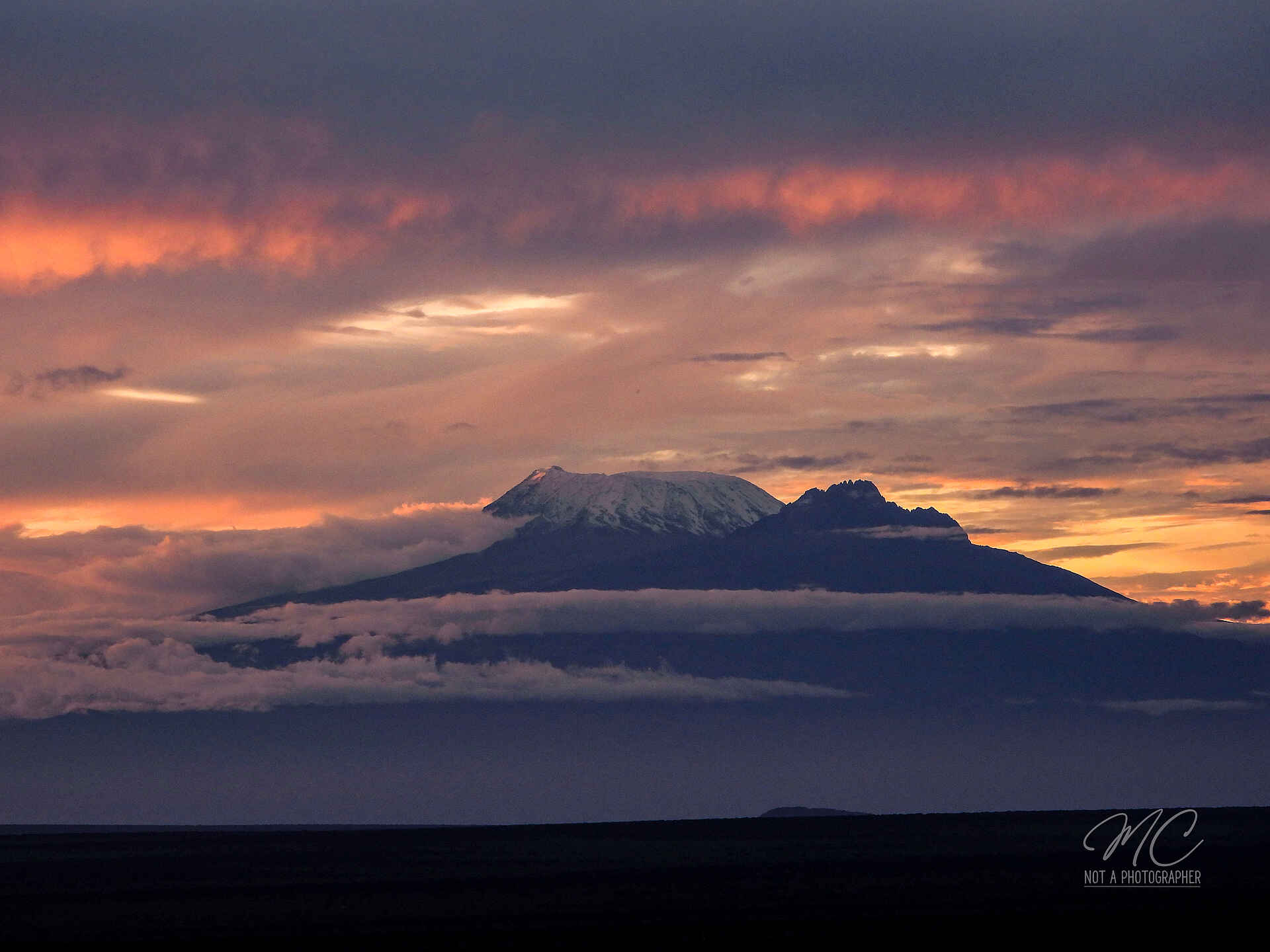Soroi Cheetah Tented Camp: Kilimanjaro im Sonnenuntergang