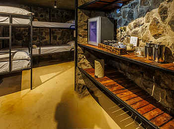 Soroi Larsens Camp: Stockbetten im Fotohide Soroi Larsens Camp: Stockbetten im Fotohide